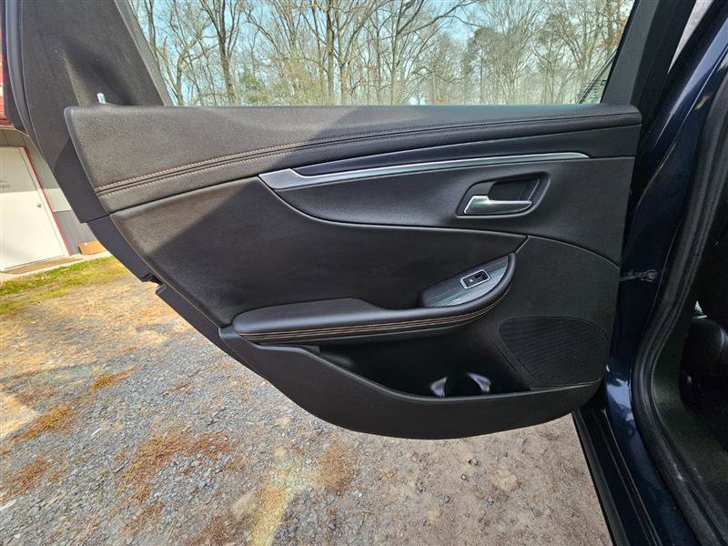 Used 2016 Chevrolet Impala LT image 22