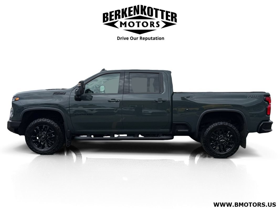 Used 2025 Chevrolet Silverado 3500 LTZ w/ LTZ Plus Package AWD/4WD image 6