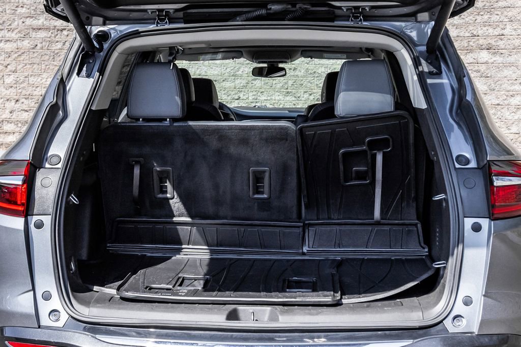 Used 2019 Buick Enclave Essence image 17