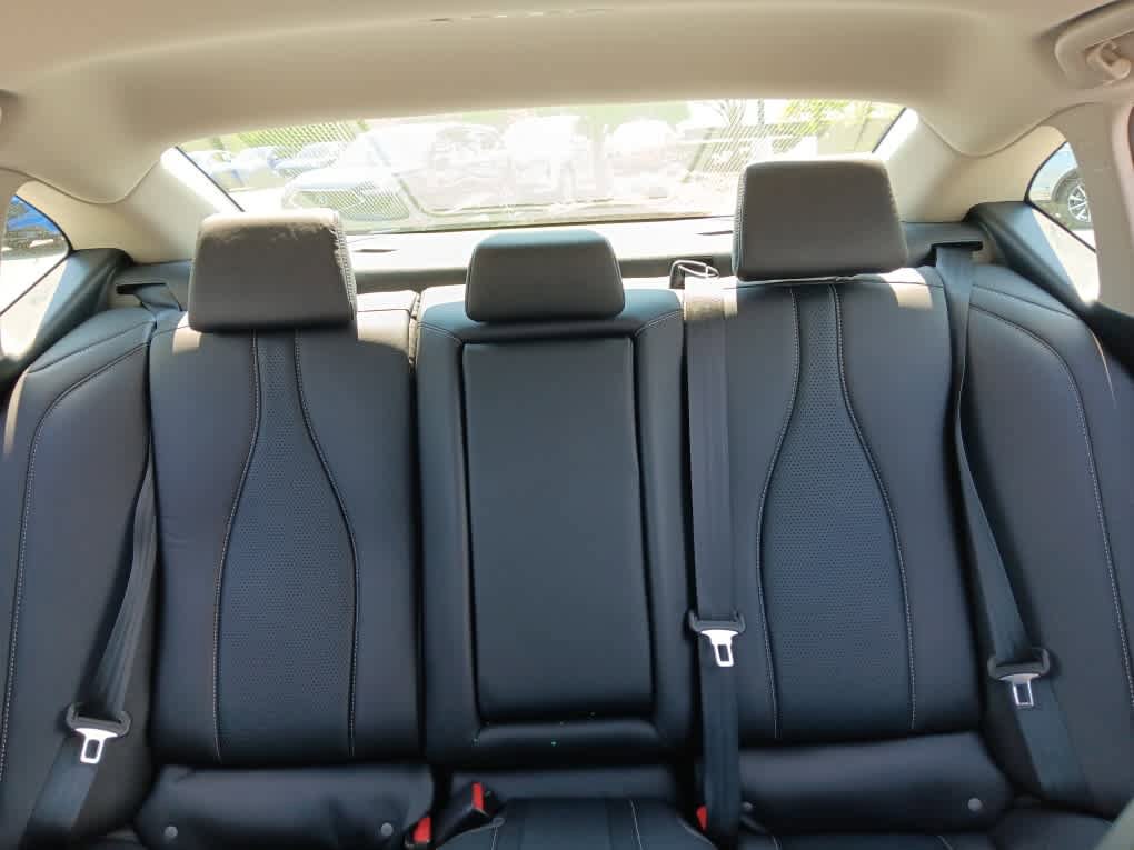Used 2022 Acura TLX w/ Technology Package FWD image 12