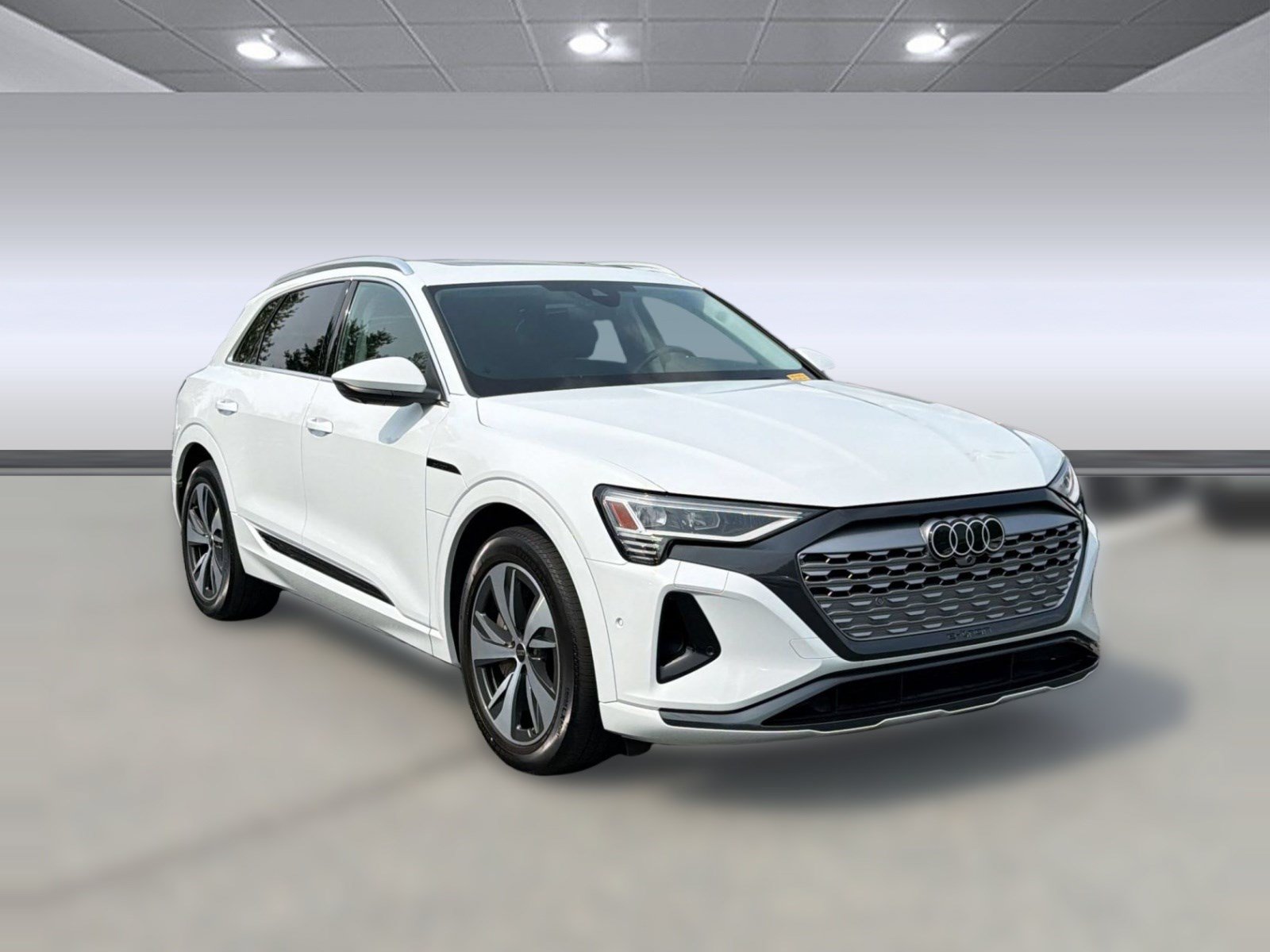 Used 2024 Audi Q8 e-tron Premium Plus w/ Premium Plus Package AWD/4WD image 7