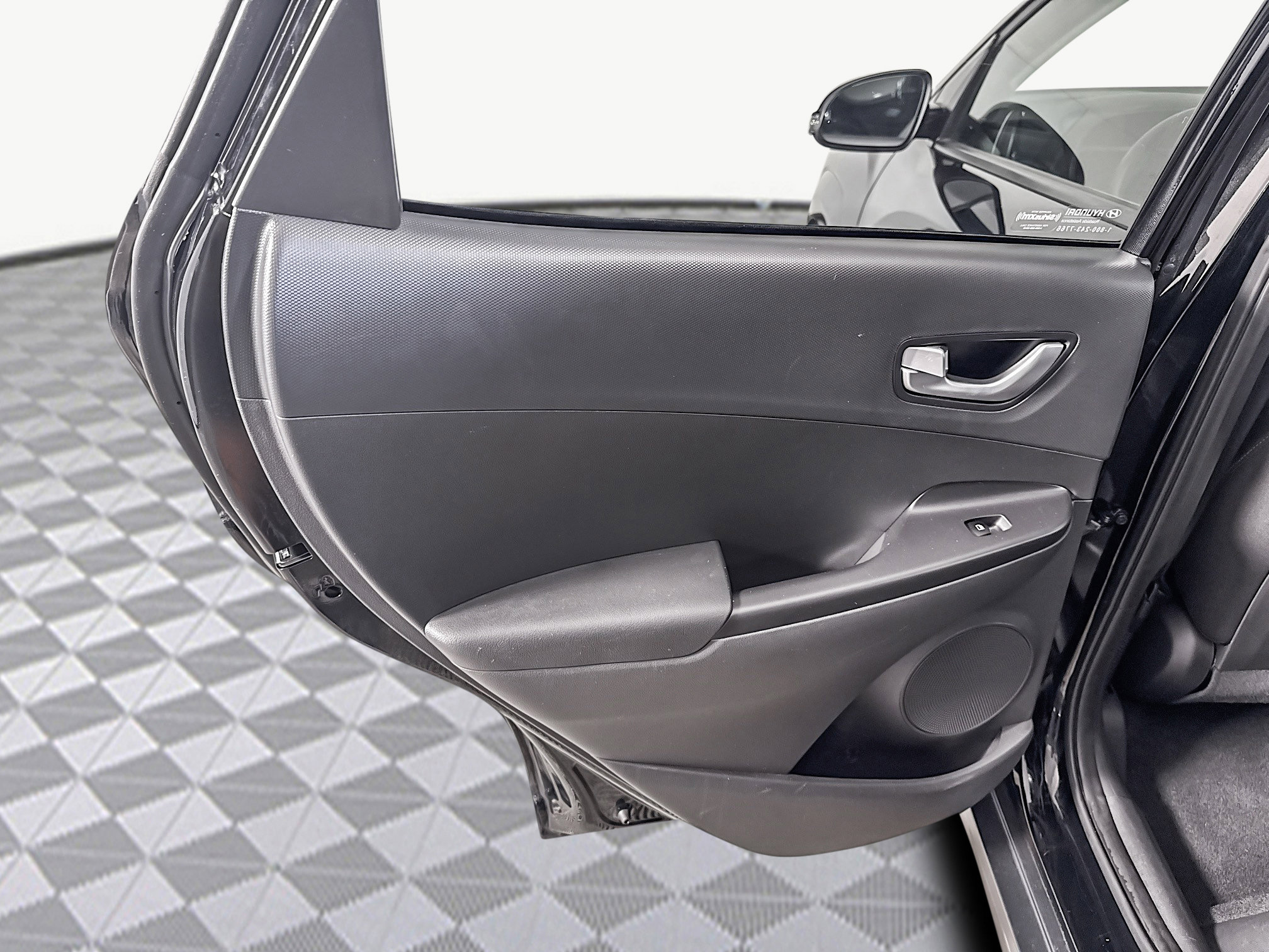 Used 2023 Hyundai Kona SEL image 26