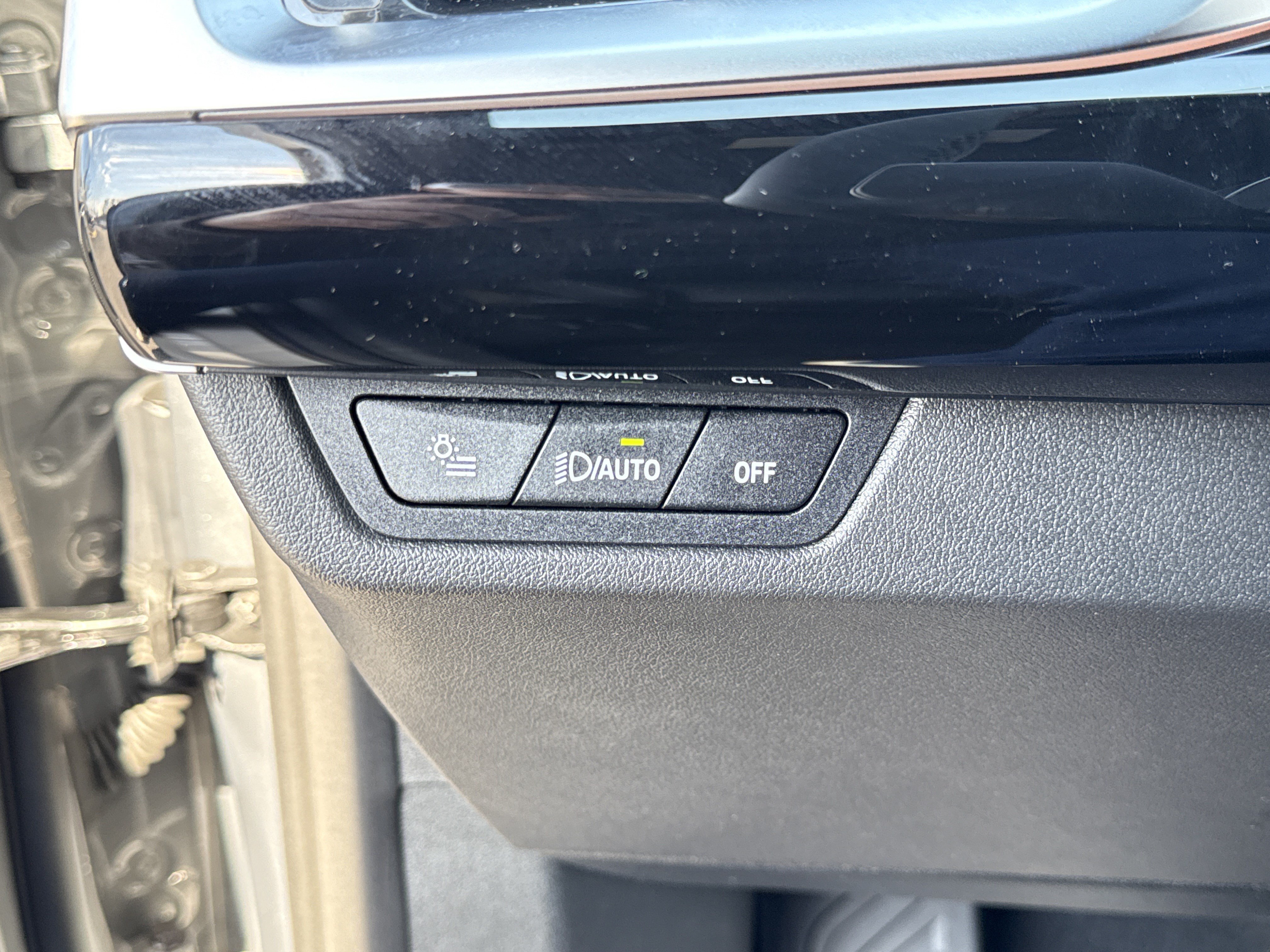 New 2026 BMW X2 xDrive28i AWD/4WD image 12