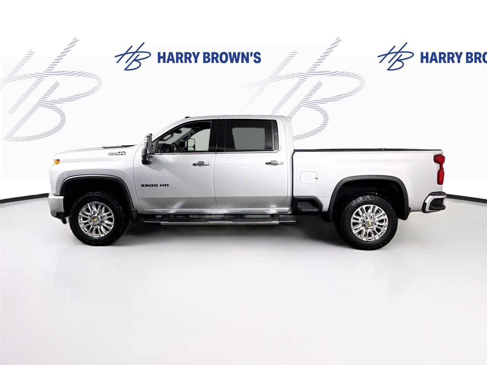 Used 2021 Chevrolet Silverado 3500 High Country w/ Safety Package II image 30