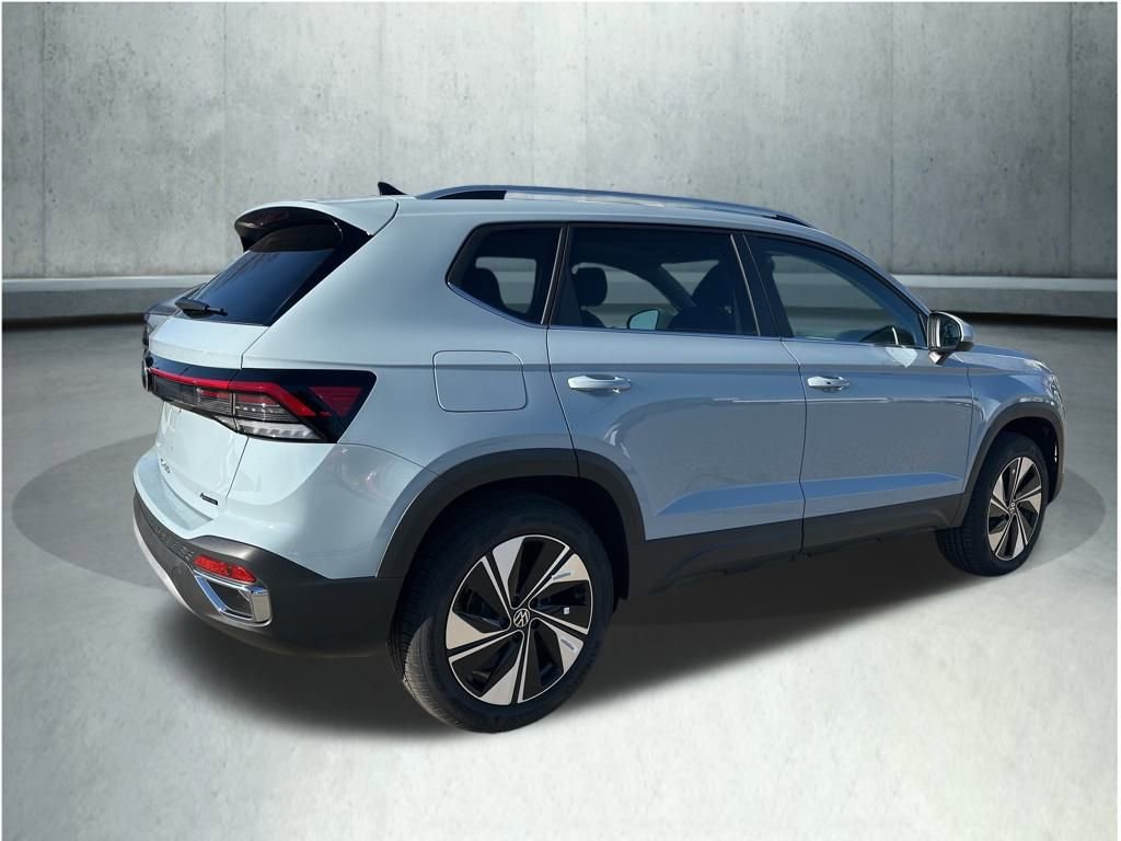 New 2026 Volkswagen Taos SE image 5