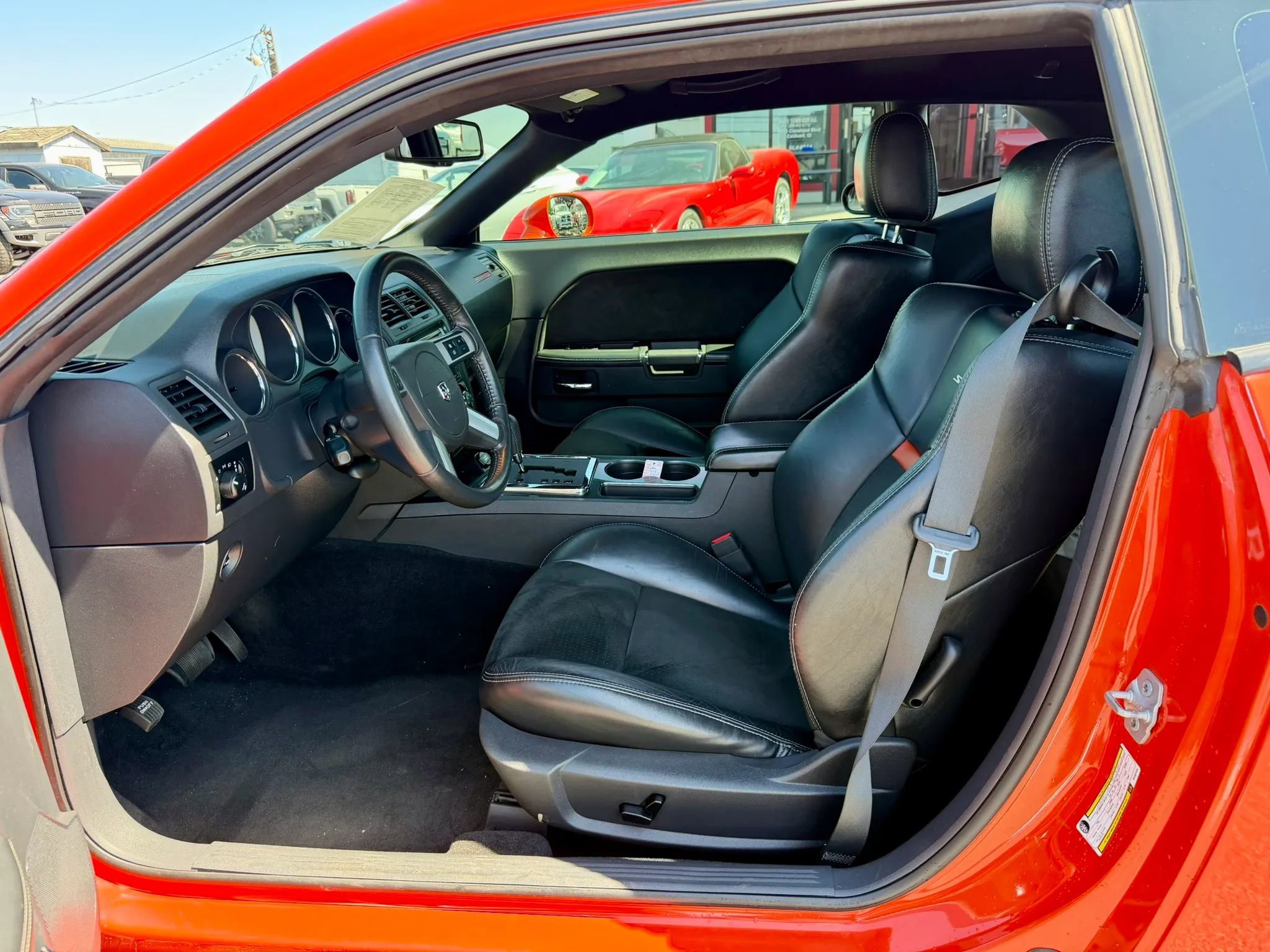 Used 2008 Dodge Challenger SRT8 RWD image 9