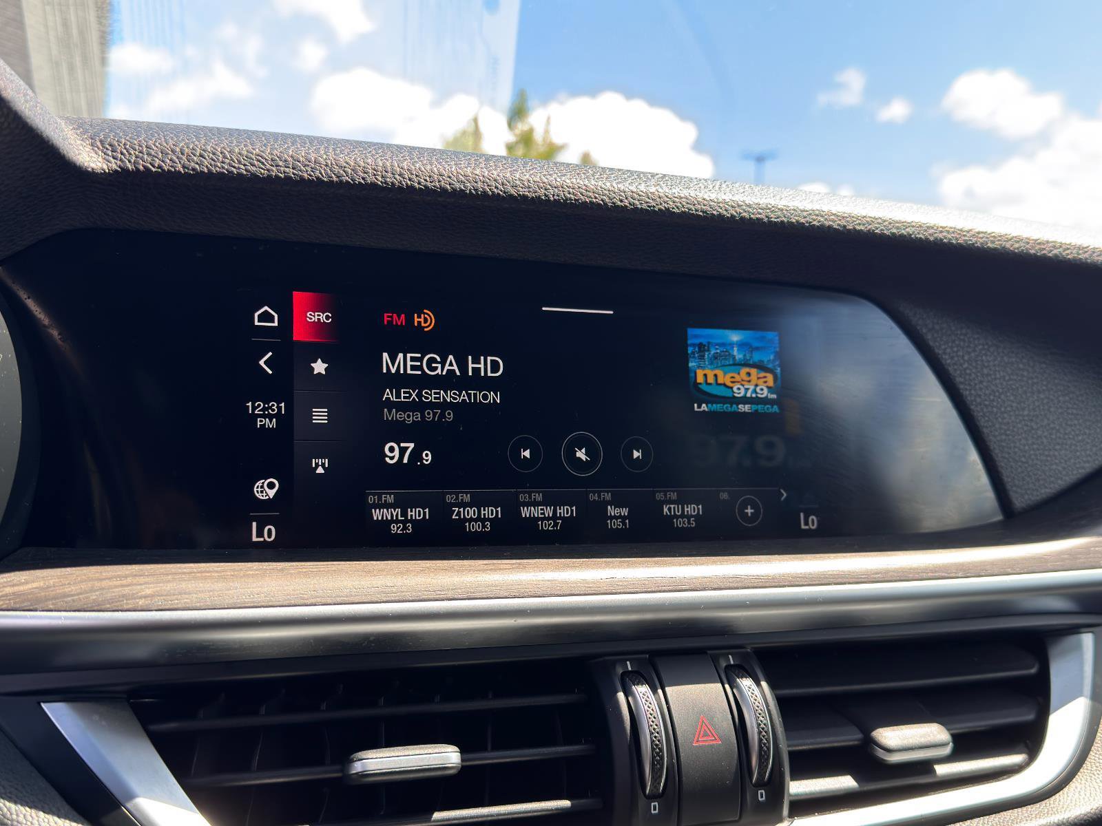 Used 2022 Alfa Romeo Stelvio Ti image 19