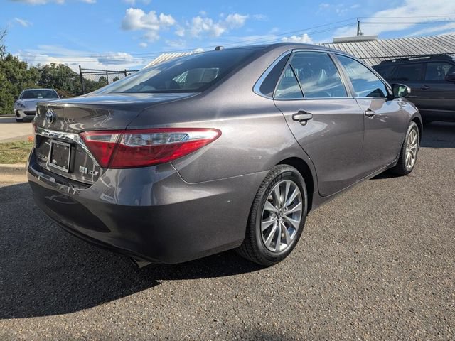 Used 2015 Toyota Camry XLE FWD image 9