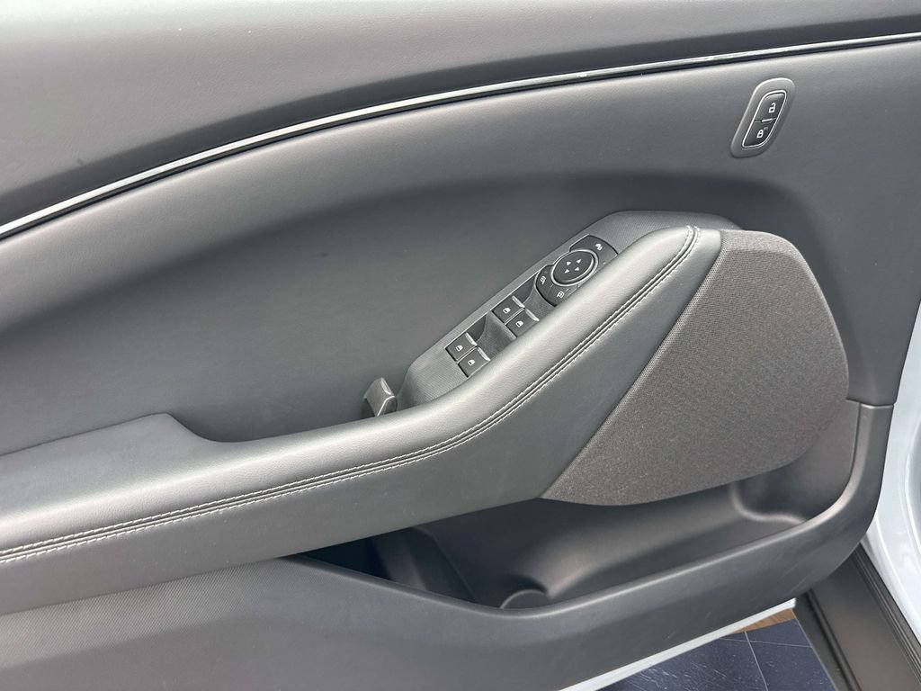 Certified 2025 Ford Mustang Mach-E Select RWD image 23