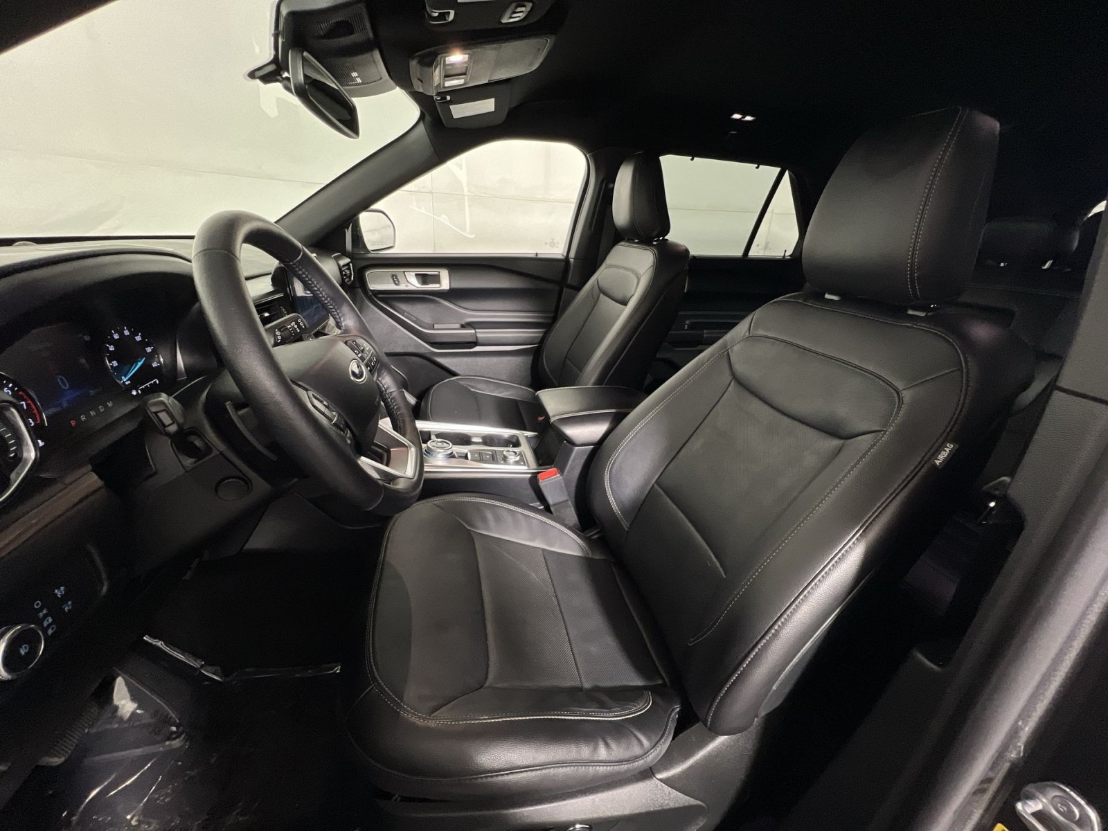 Used 2020 Ford Explorer Limited AWD/4WD image 13