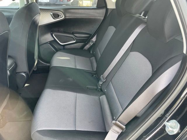 Used 2022 Kia Soul LX FWD image 7