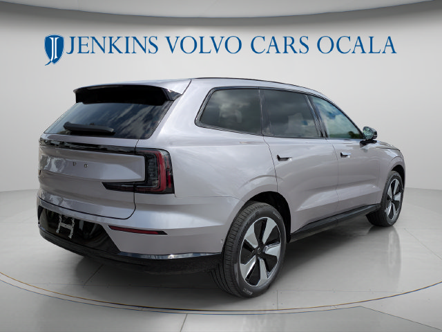 New 2026 Volvo EX90 Plus RWD image 4