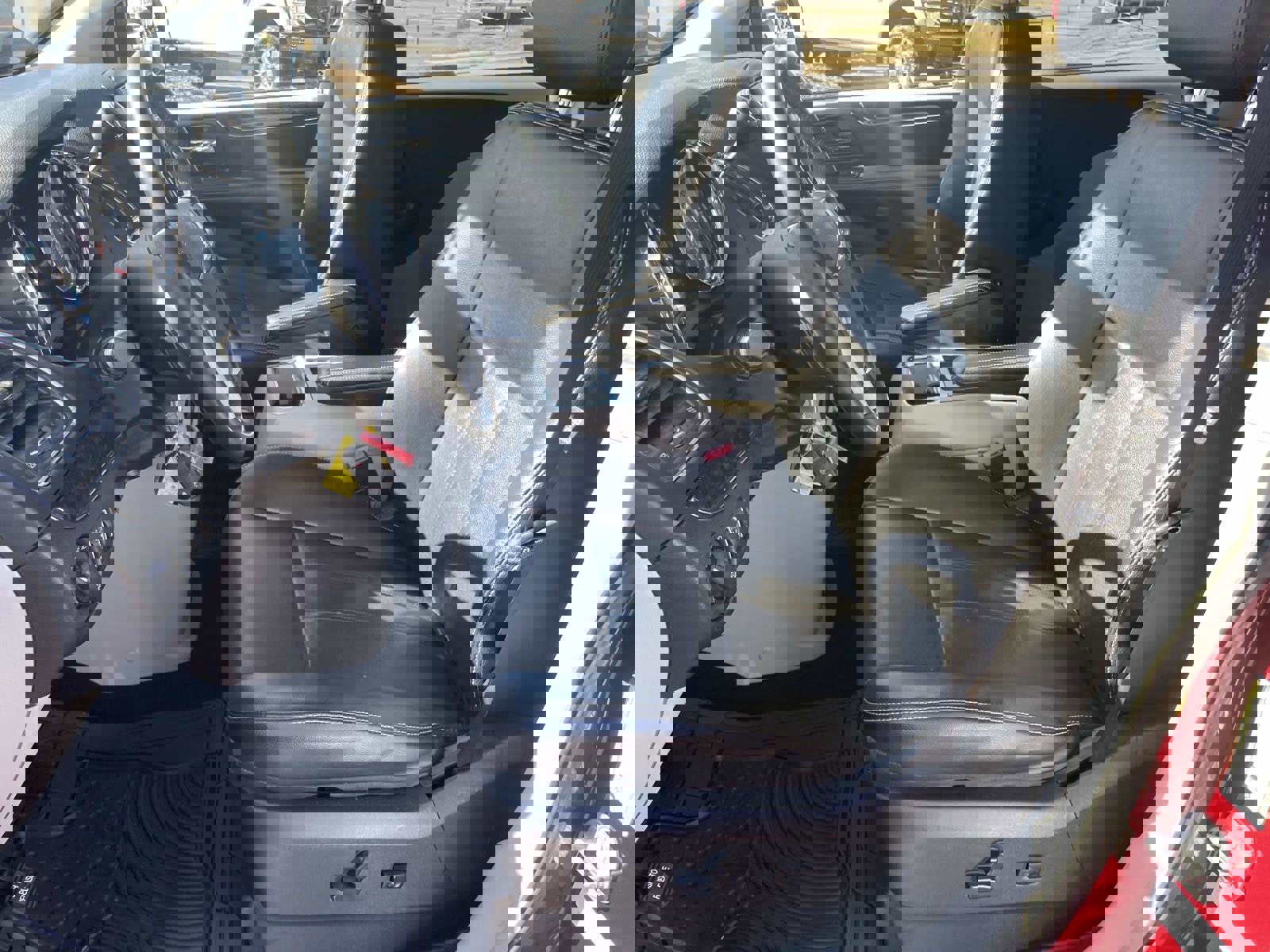 Used 2013 Chrysler Town & Country Touring image 14