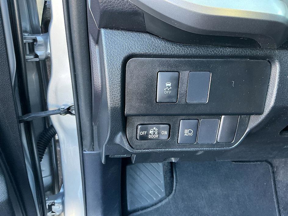 Used 2021 Toyota Tacoma SR5 image 13