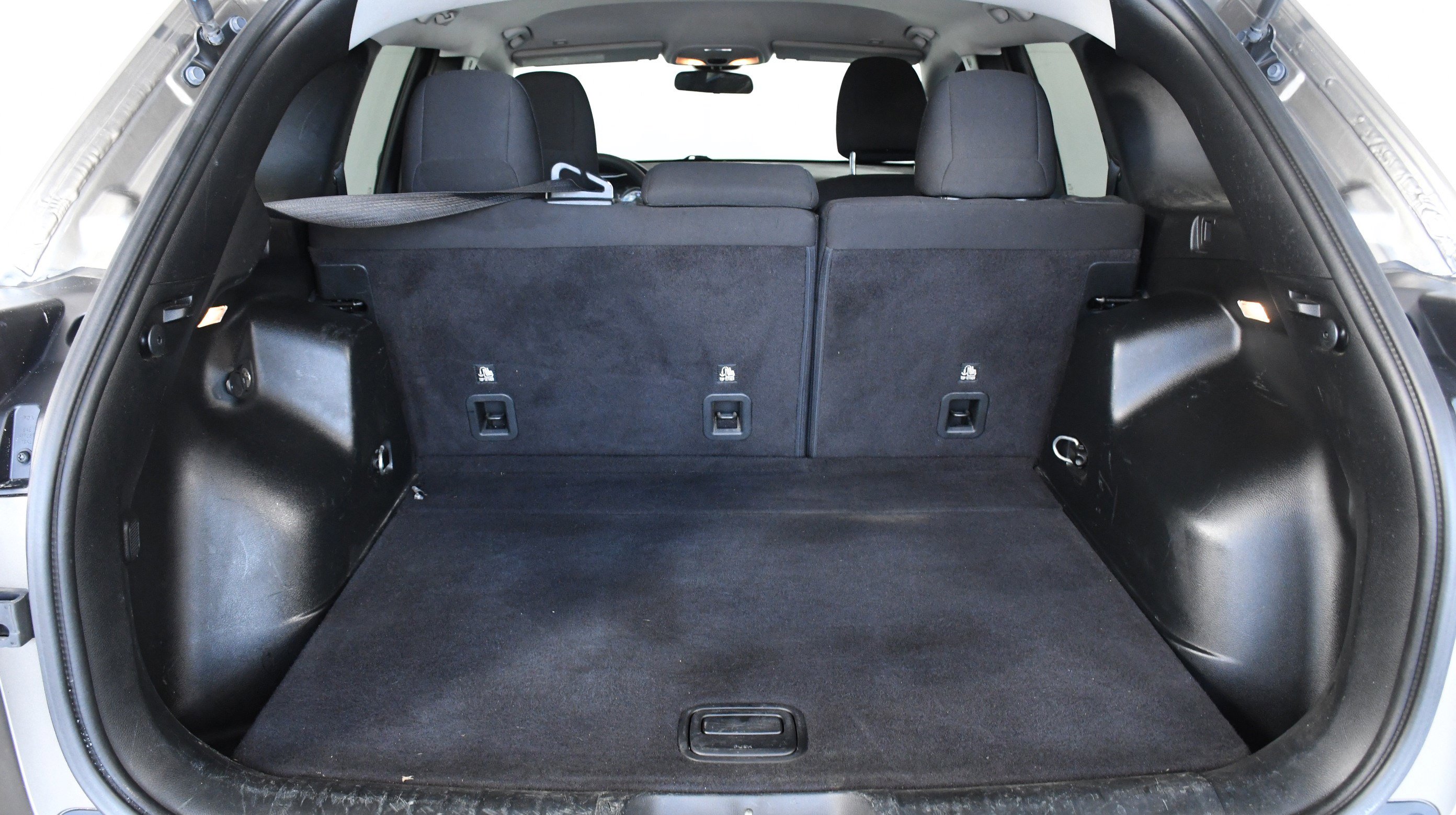 Used 2019 Jeep Cherokee Latitude w/ Popular Appearance Group image 31