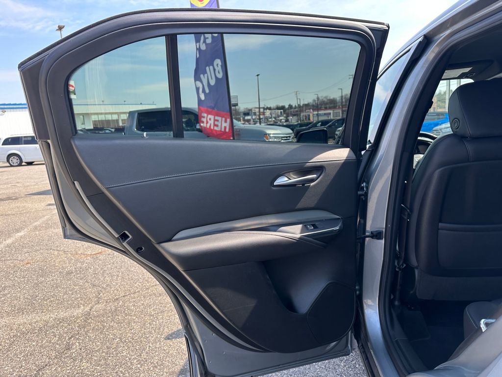 Certified 2023 Cadillac XT4 Premium Luxury image 9