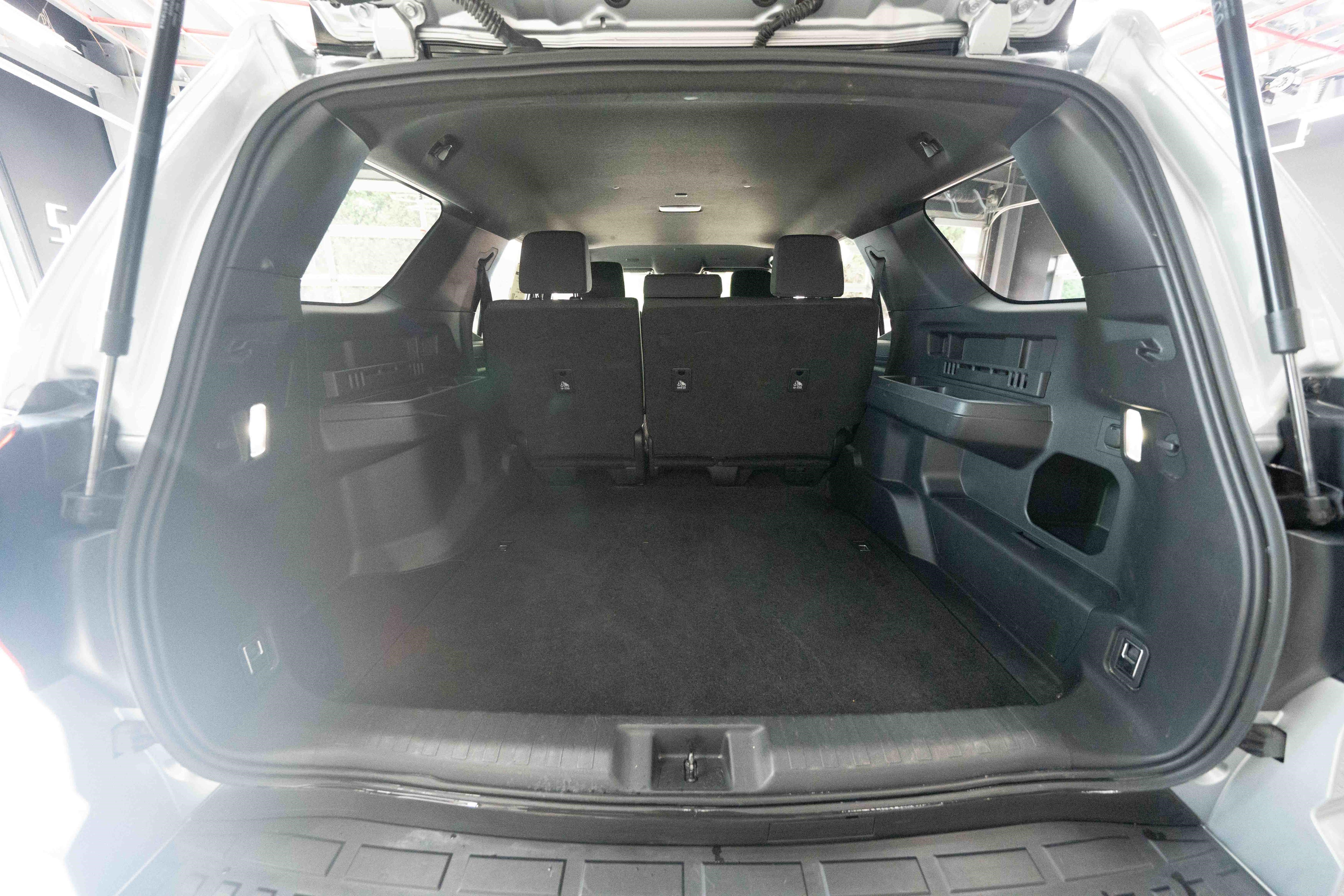 Certified 2025 Toyota 4Runner SR5 AWD/4WD image 29