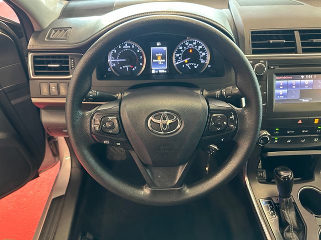 Used 2016 Toyota Camry LE FWD image 18