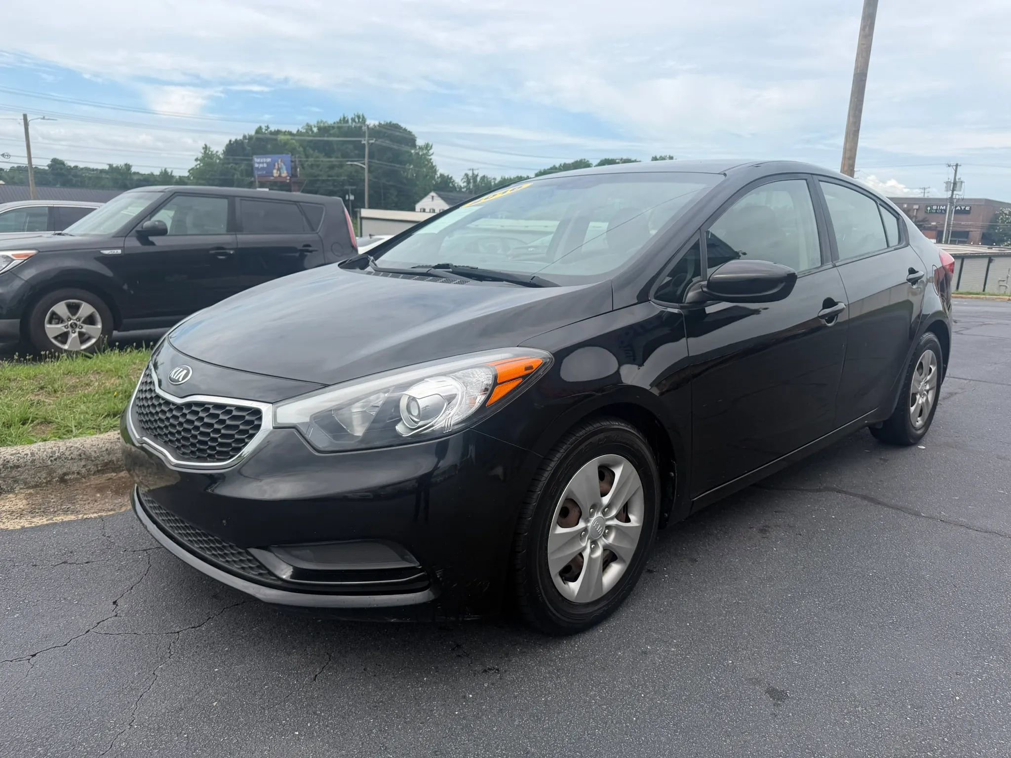 Used 2016 Kia Forte LX FWD image 3