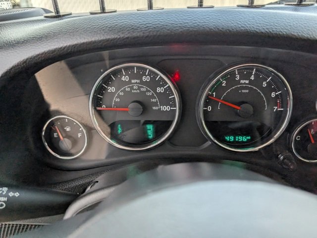 Used 2017 Jeep Wrangler Unlimited Sahara w/ Connectivity Group image 12