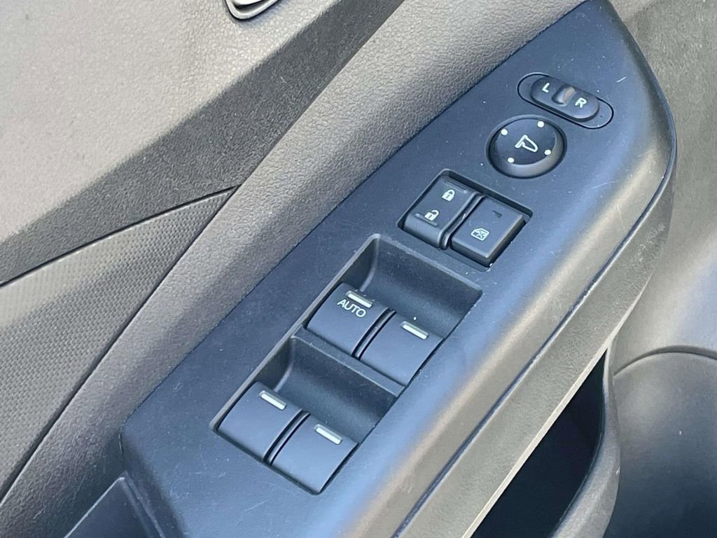 Used 2015 Honda CR-V LX image 14