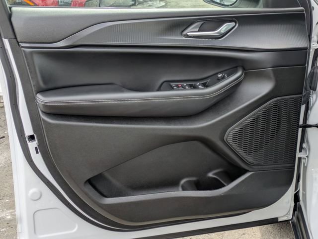 Certified 2024 Jeep Grand Cherokee Laredo X w/ Luxury Tech Group I image 12