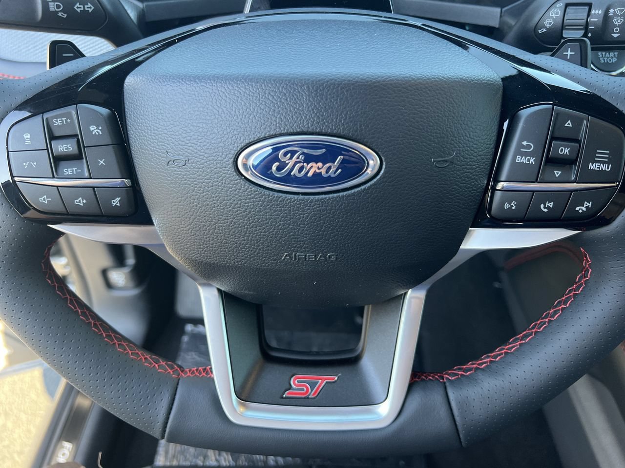 New 2026 Ford Explorer ST RWD image 9