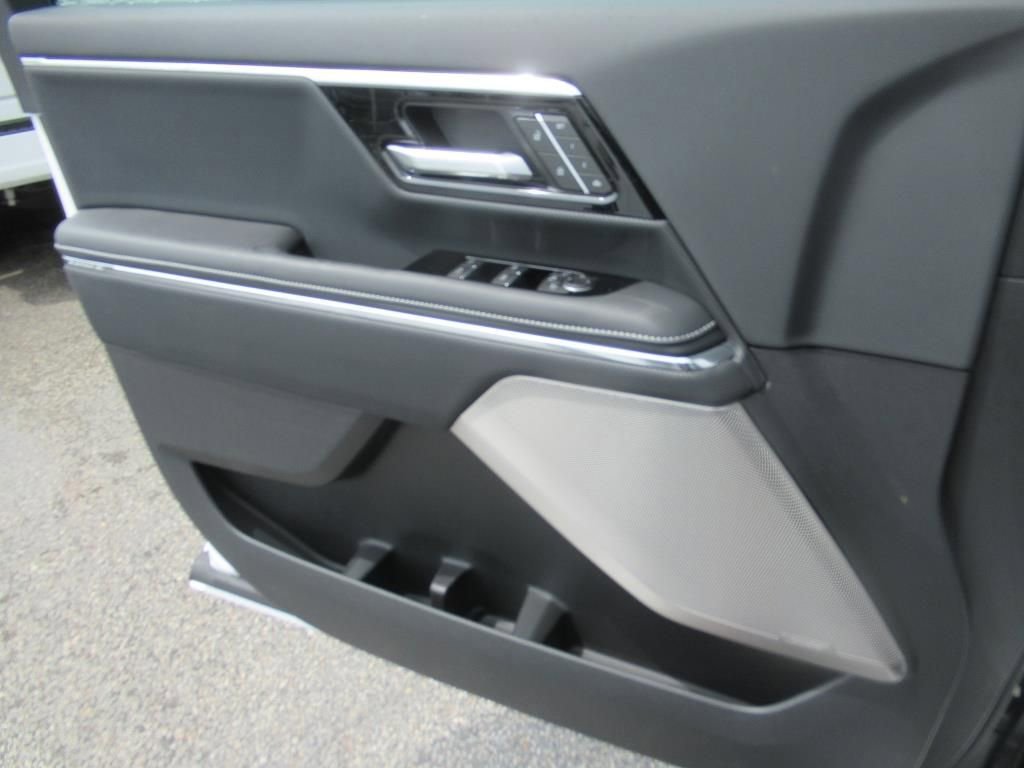 New 2025 GMC Sierra EV Denali image 25