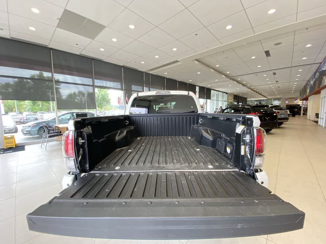 Used 2023 Toyota Tacoma Limited w/ Nightshade Package AWD/4WD image 27