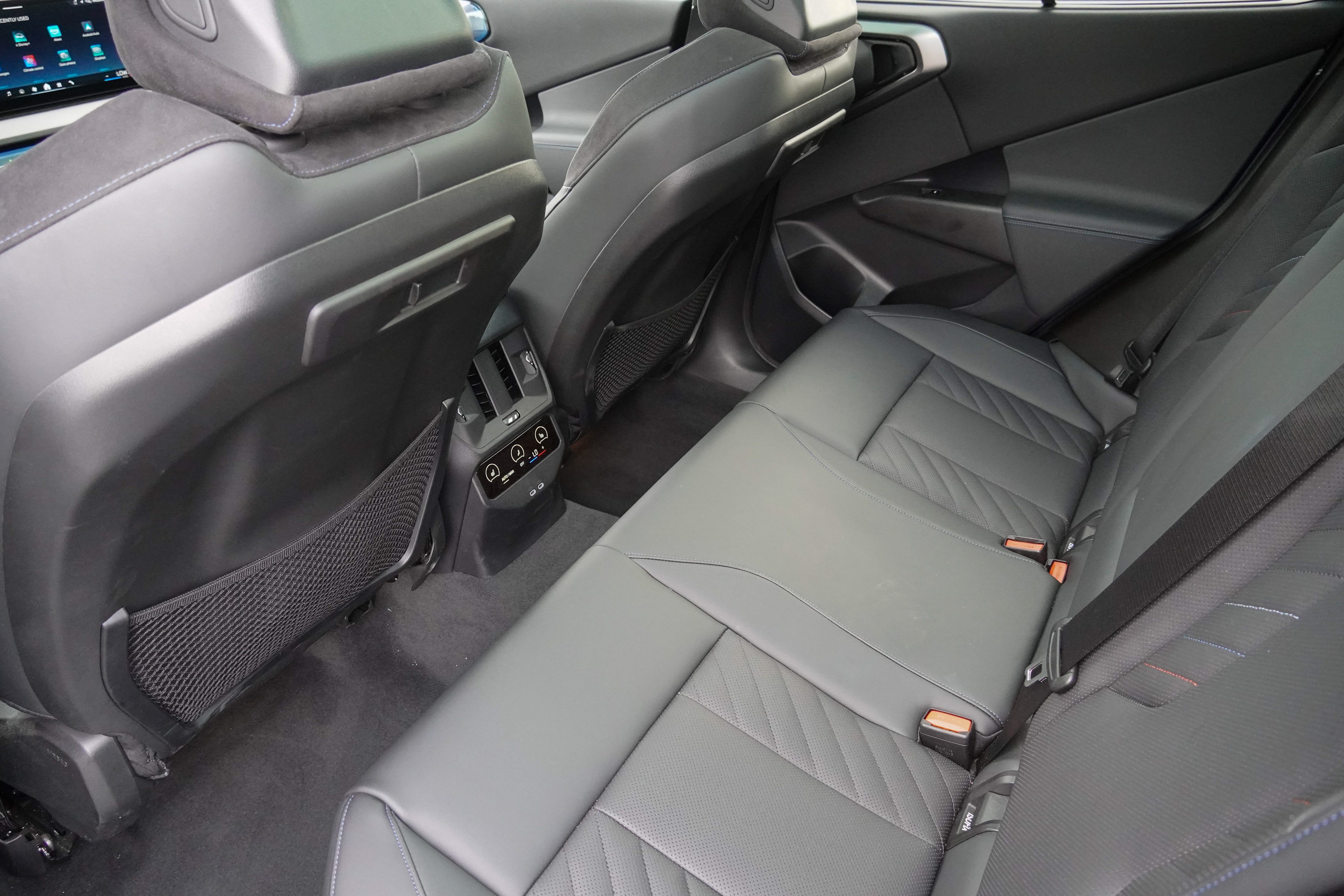 Certified 2025 BMW X3 M50 w/ Premium Package AWD/4WD image 35