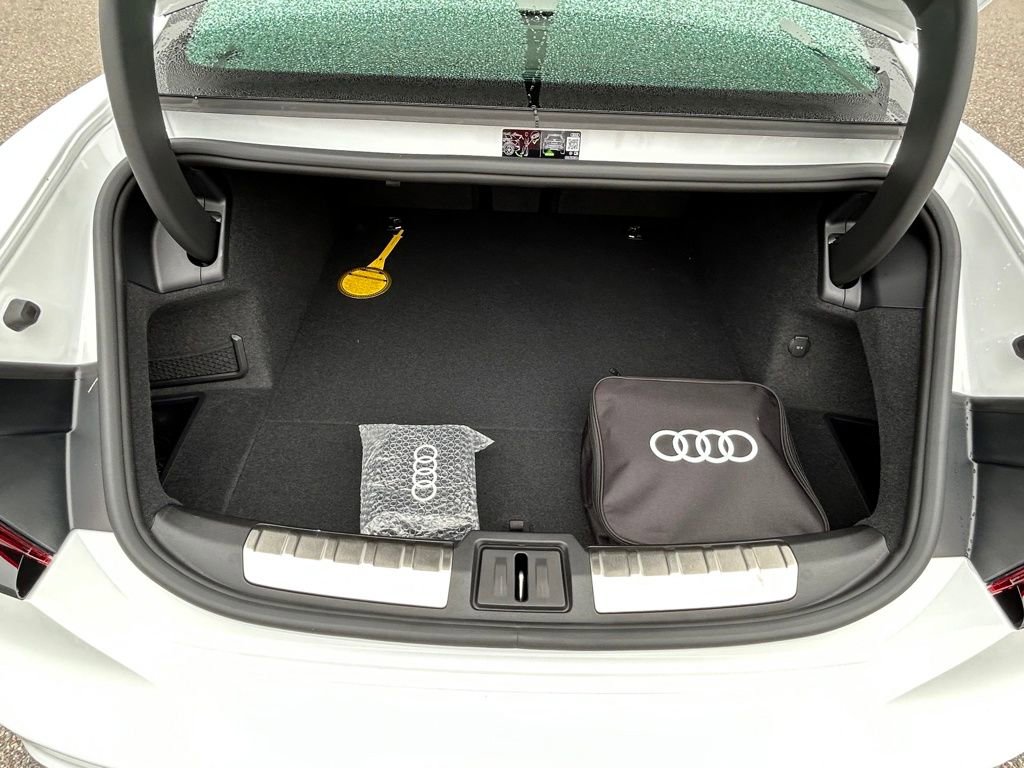 New 2026 Audi RS e-tron GT Base image 73