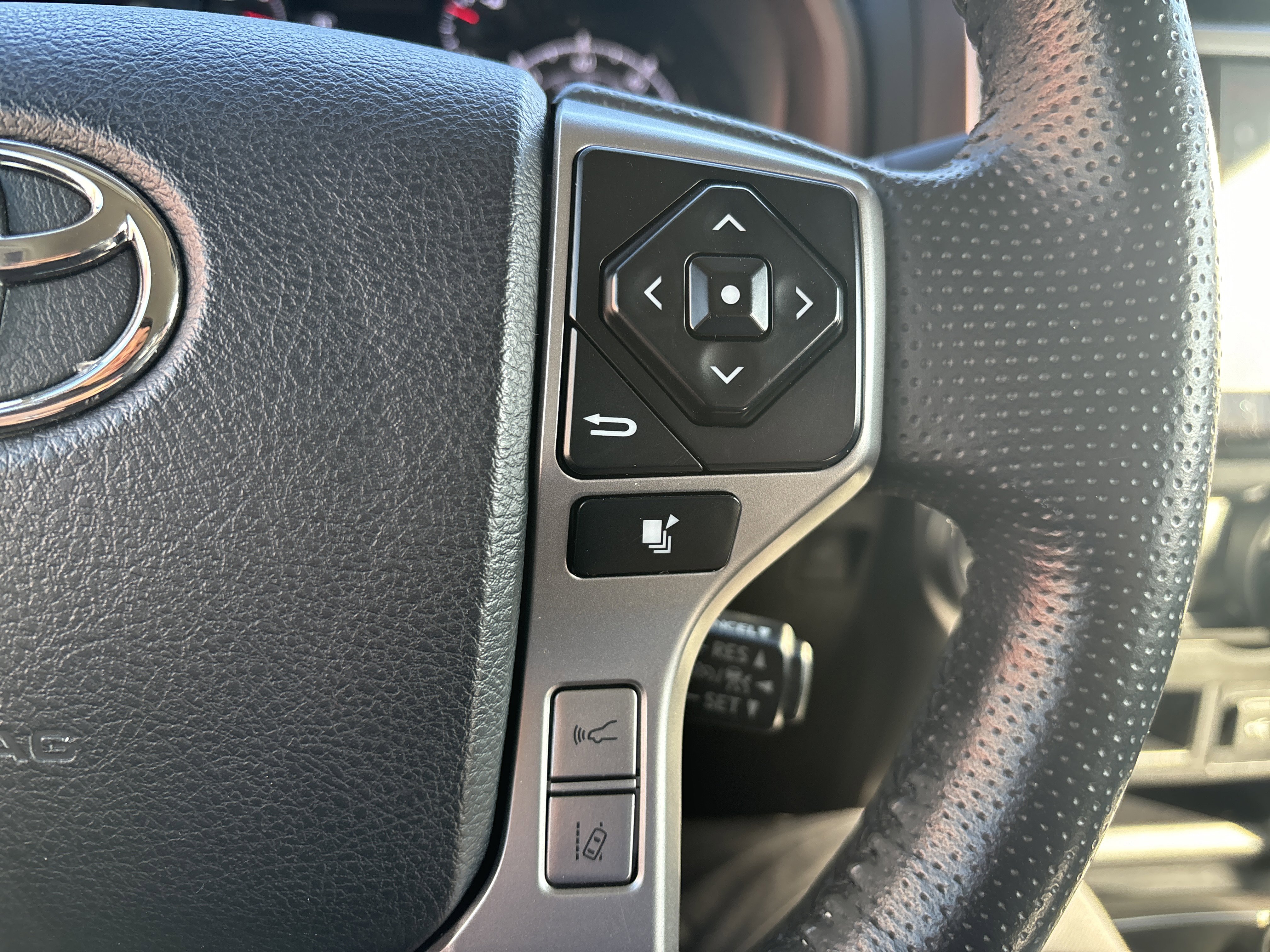 Used 2024 Toyota 4Runner SR5 Premium image 20