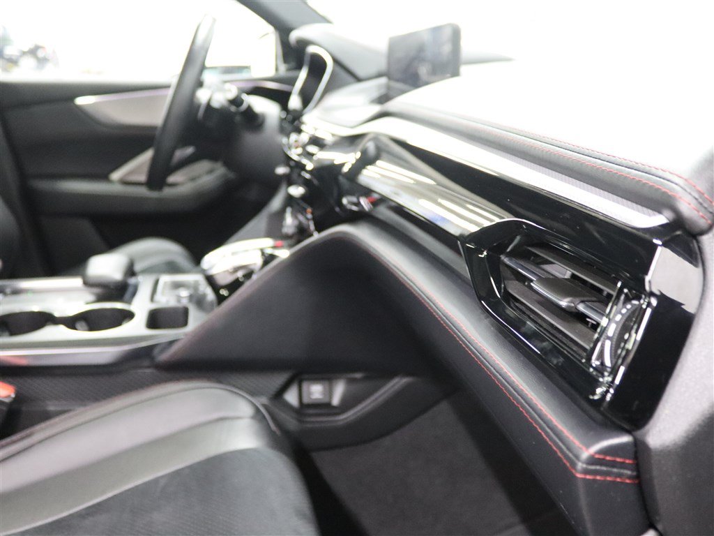 Used 2022 Acura MDX Type S AWD/4WD image 35