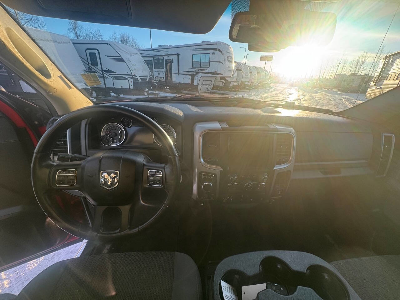 Used 2016 RAM 1500 Classic SLT w/ Luxury Group image 11