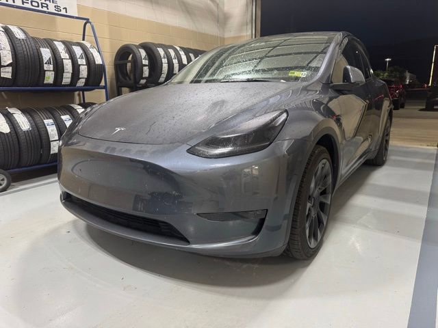 Used 2023 Tesla Model Y Long Range AWD/4WD image 2