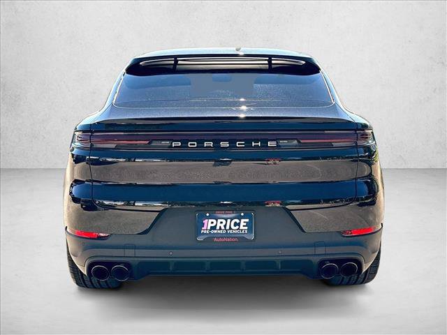 Used 2024 Porsche Cayenne Coupe AWD/4WD image 4
