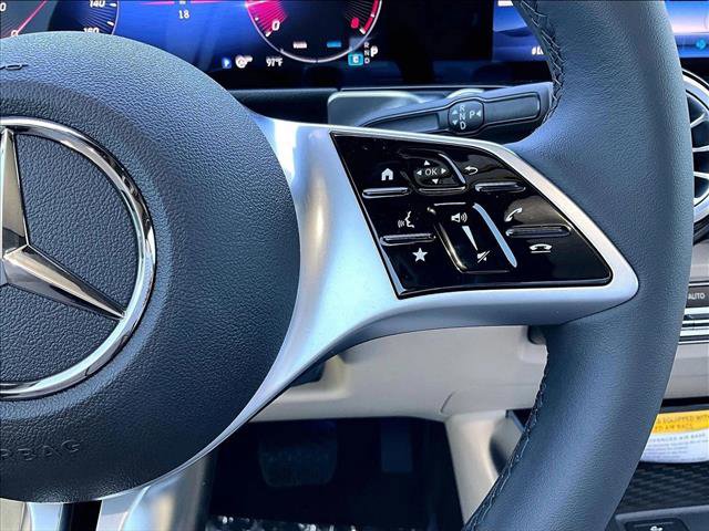 New 2026 Mercedes-Benz GLB 250 image 21