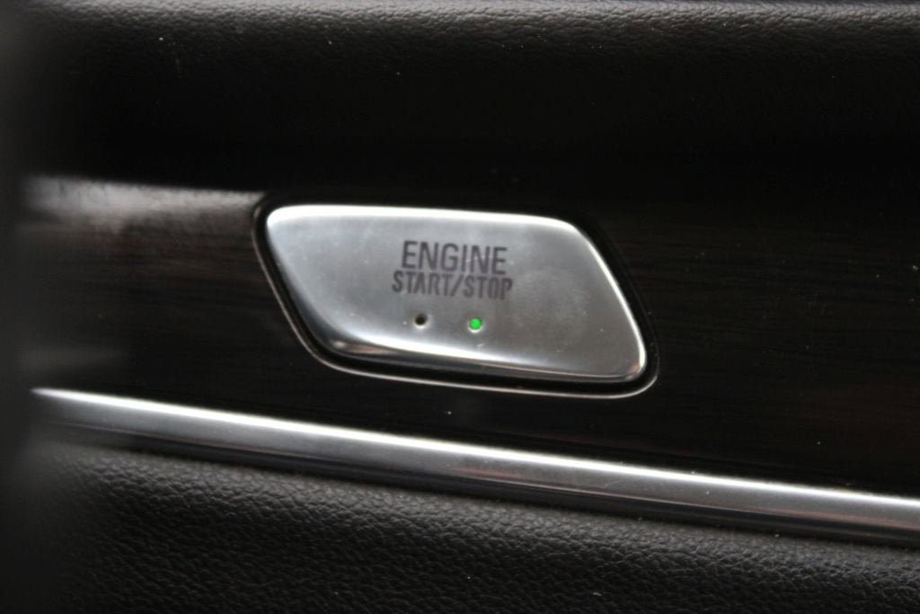 Used 2020 Buick Enclave Essence FWD image 9