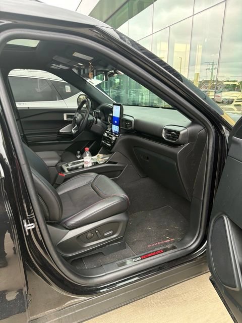 Used 2024 Ford Explorer ST w/ Technology Package AWD/4WD image 16