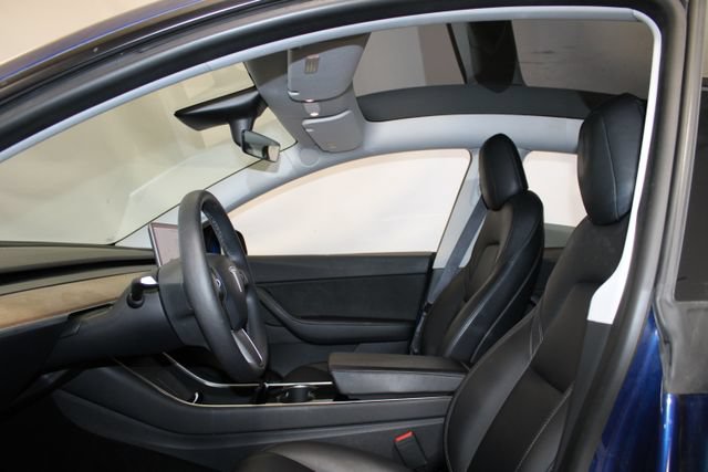 Used 2021 Tesla Model Y Long Range AWD/4WD image 7