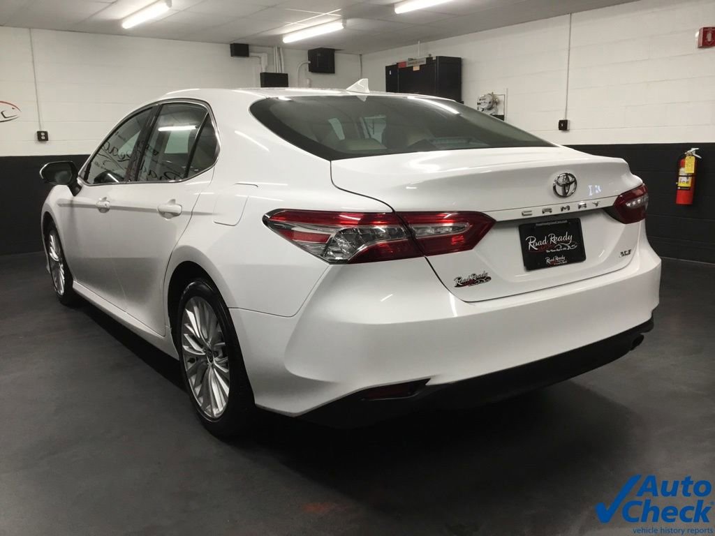 Used 2020 Toyota Camry XLE image 8