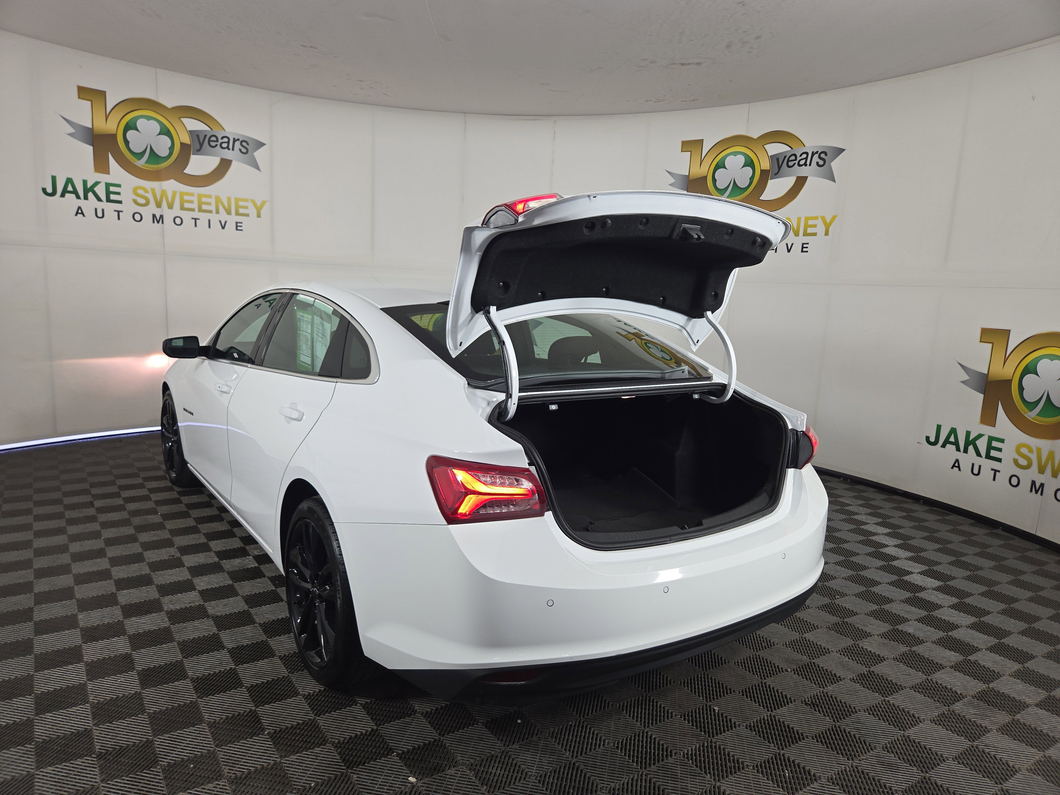 Used 2024 Chevrolet Malibu LT w/ Sport Edition image 31