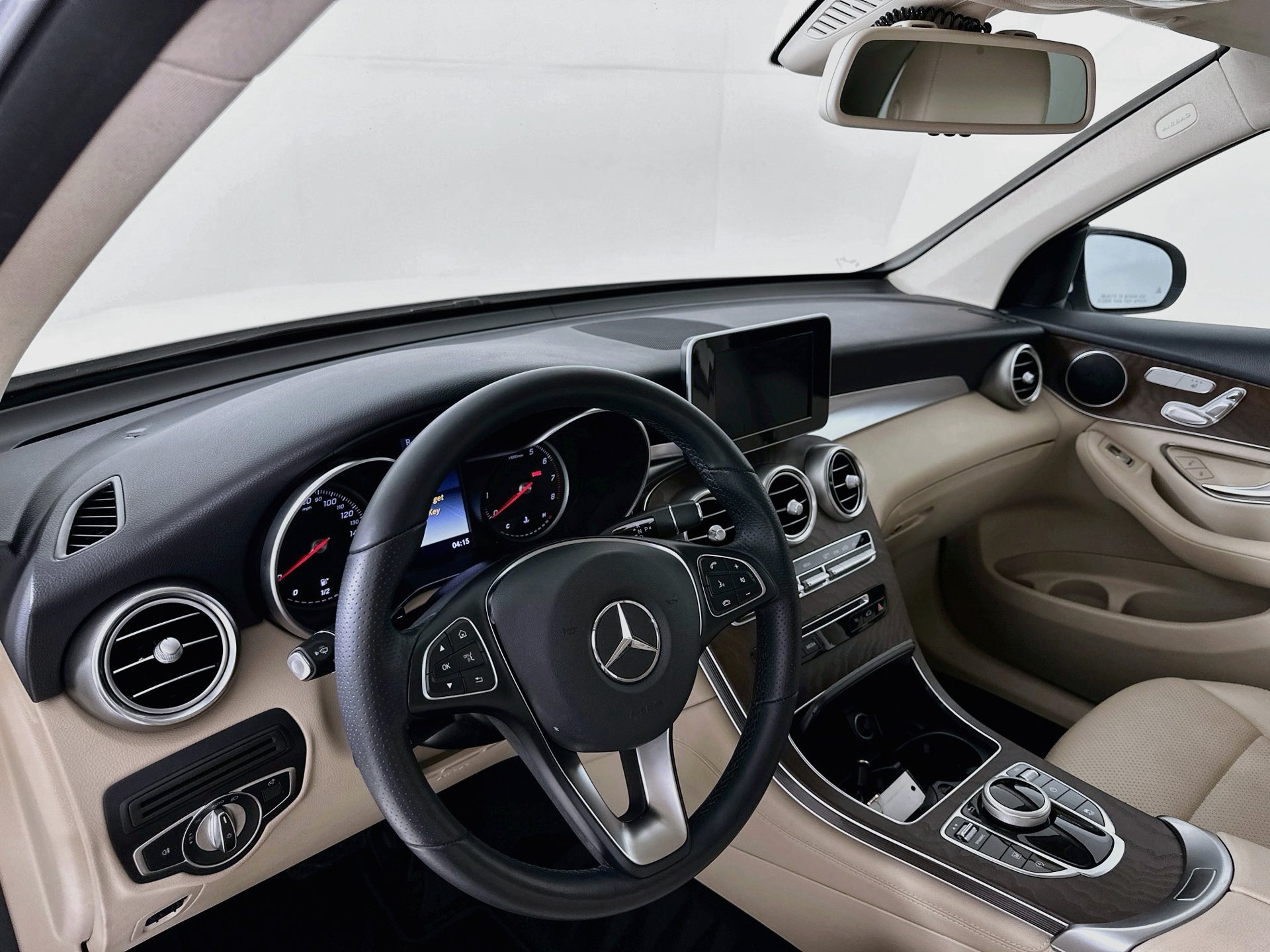 Used 2019 Mercedes-Benz GLC 300 image 10