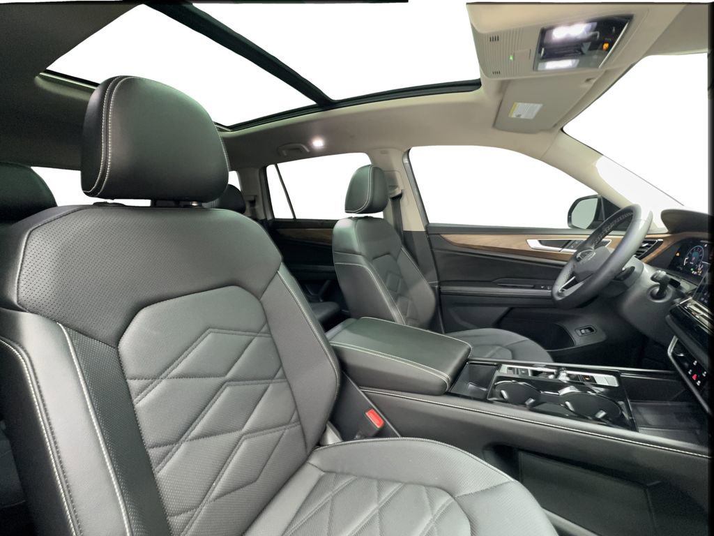 Used 2024 Volkswagen Atlas SE FWD image 31
