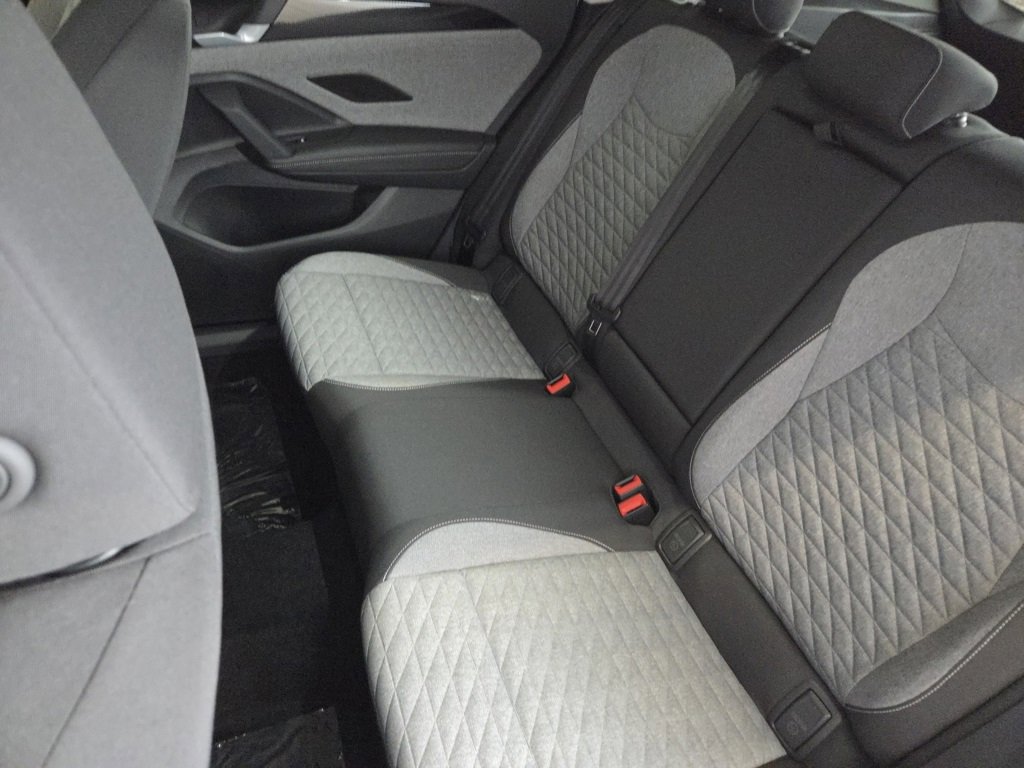 New 2026 Volkswagen Tiguan S image 8