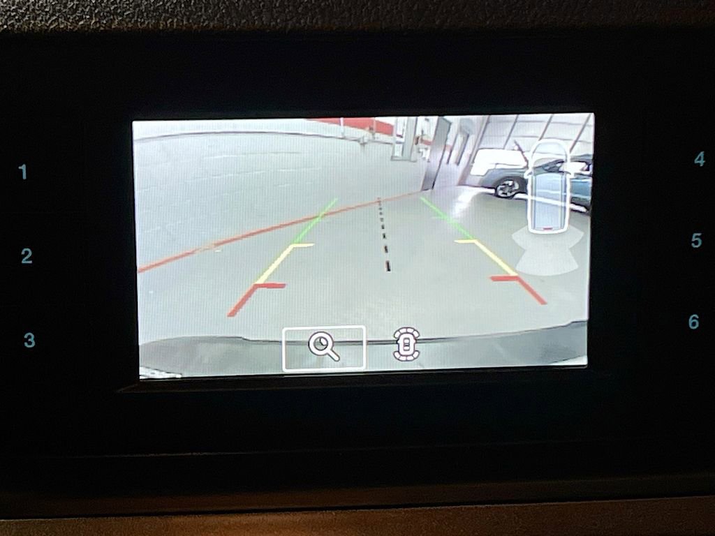 Used 2023 Ford Transit Connect XL image 13