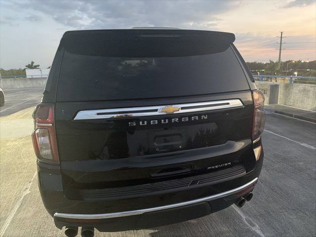Used 2023 Chevrolet Suburban Premier image 16