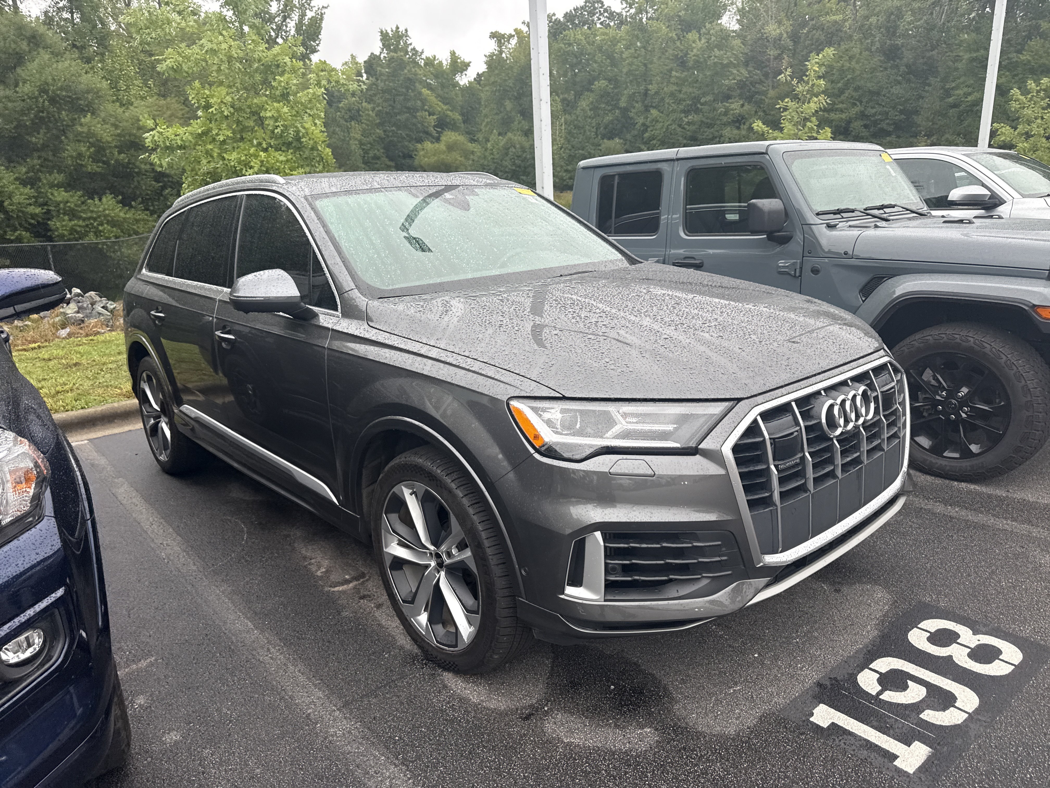 Used 2022 Audi Q7 3.0T Premium Plus w/ Premium Plus Package AWD/4WD image 40