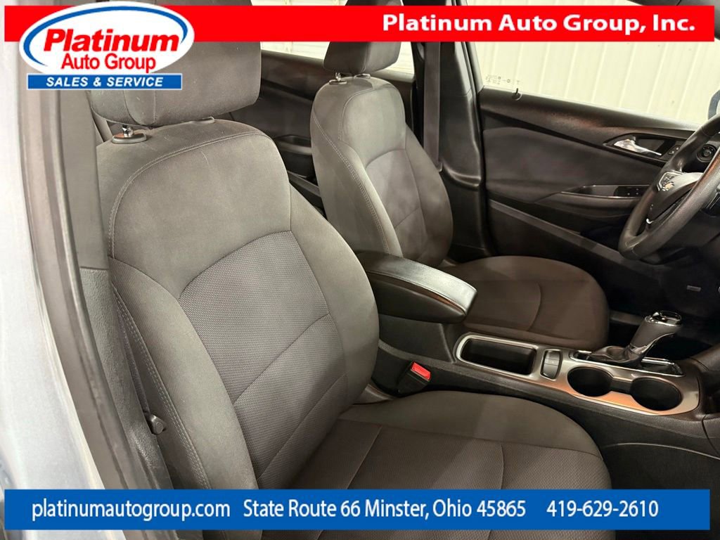 Used 2017 Chevrolet Cruze LT w/ Sun And Sound Package FWD image 36