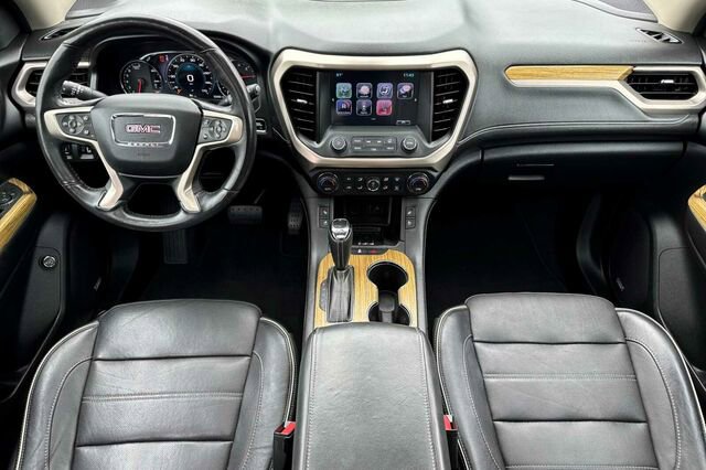 Used 2017 GMC Acadia Denali w/ Technology Package AWD/4WD image 13